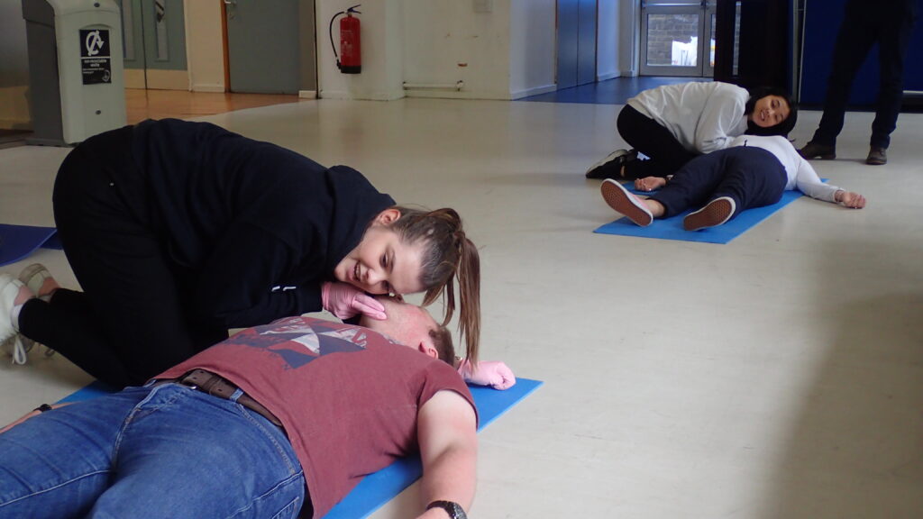 Emergency-First-Aid-Course